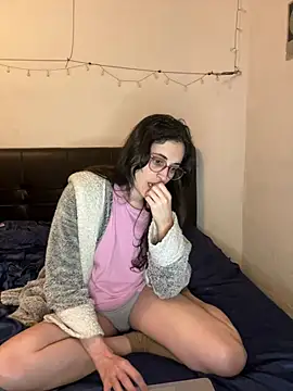 Lunaabbey online show from 21, 2, 2026