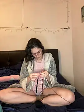 Lunaabbey online show from 16, 3, 2026