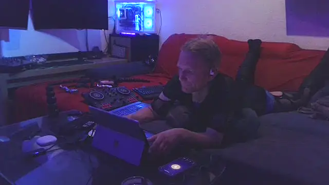 davidgntxxxxx online show from 30, 4, 2026