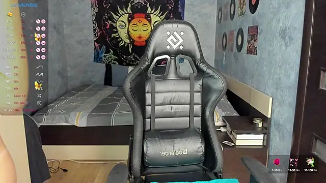 Horny Nikki  online show from 28, 12, 2024