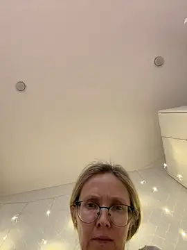 angelmommu online show from 16, 2, 2026