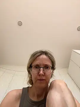 angelmommu online show from 18, 2, 2026