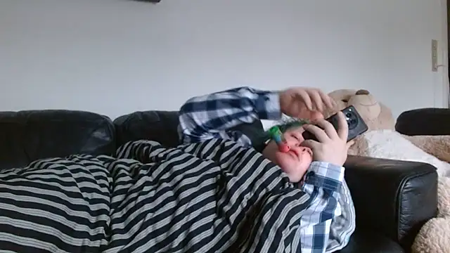 StarZ15 online show from 10, 2, 2025