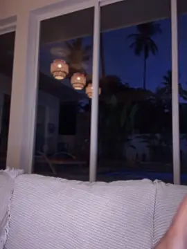 Helena Karel online show from 2, 10, 2025