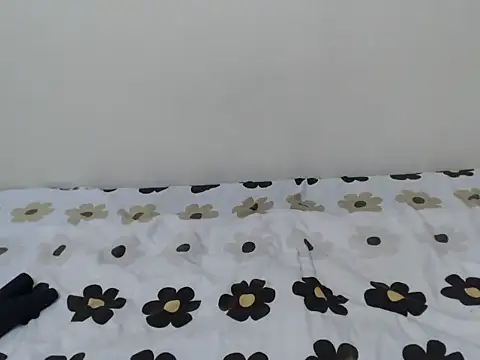 Snapshot of queen__ebony chatting on 9, 11, 2025 queen ebony online show from 9, 11, 2025