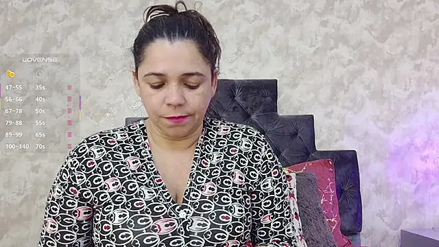 Snapshot of elizabeth_coleman chatting on 8, 2, 2026 elizabeth coleman online show from 8, 2, 2026