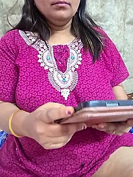MOM-SUN-COUPLE online show from 23, 4, 2026