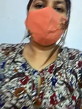 MOM-SUN-COUPLE online show from 18, 3, 2026