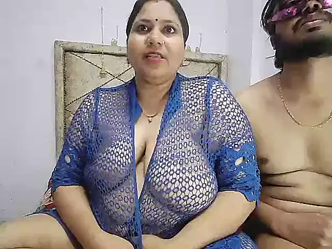 MOM-SUN-COUPLE online show from 2, 3, 2025