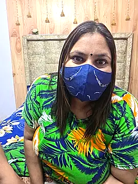 MOM-SUN-COUPLE online show from 2, 11, 2025