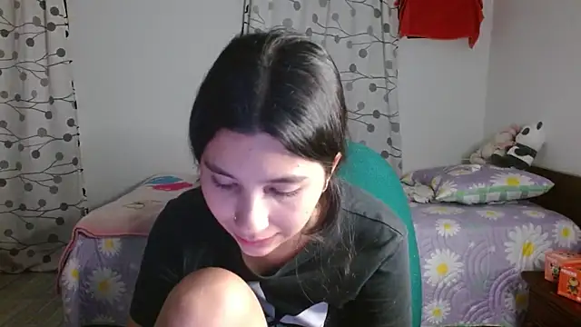 mia  lopez  online show from 27, 2, 2025