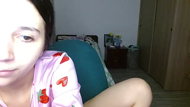 mia  lopez  online show from 2, 10, 2025