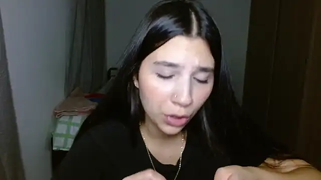 mia  lopez  online show from 8, 10, 2025