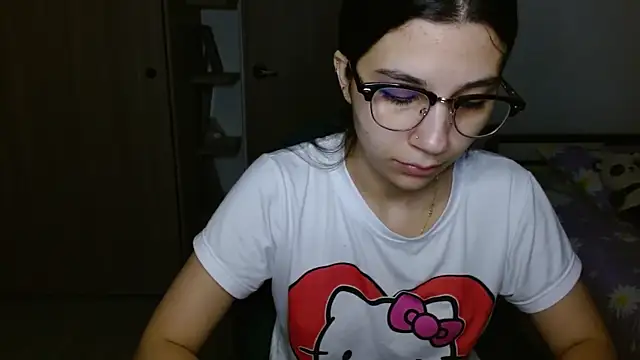 mia  lopez  online show from 8, 1, 2026