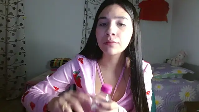 mia  lopez  online show from 16, 2, 2025