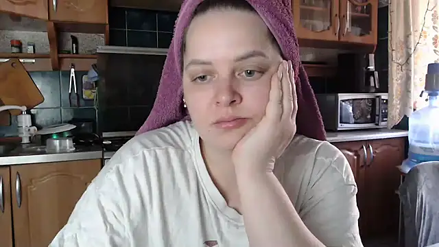 uliastar online show from 13, 3, 2025