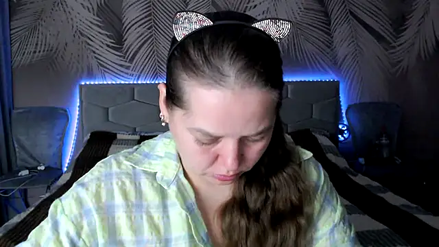 uliastar online show from 13, 11, 2025