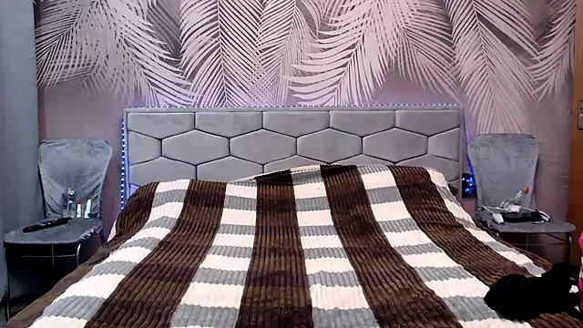 uliastar online show from 28, 10, 2025