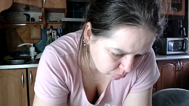 uliastar online show from 17, 2, 2026