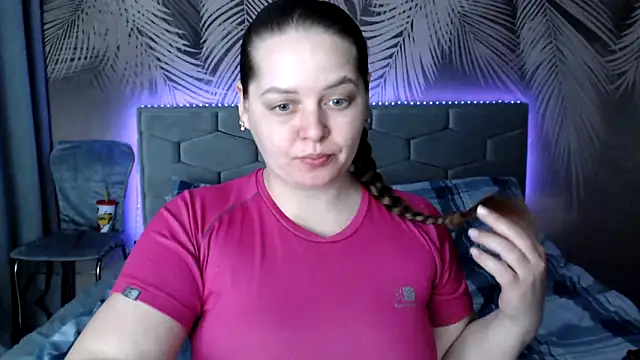 uliastar online show from 7, 3, 2025