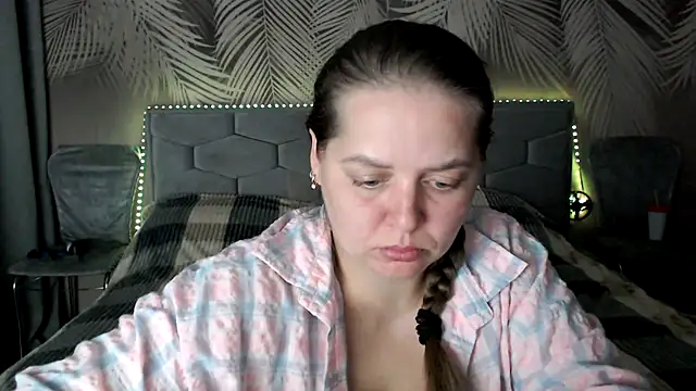 uliastar online show from 1, 10, 2025