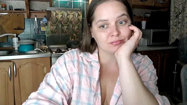 uliastar online show from 14, 10, 2025