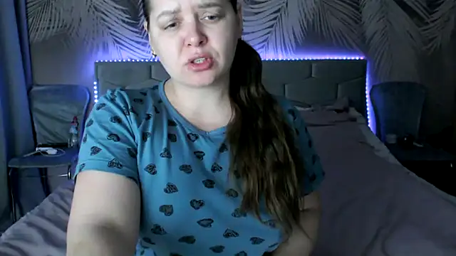 uliastar online show from 23, 2, 2026