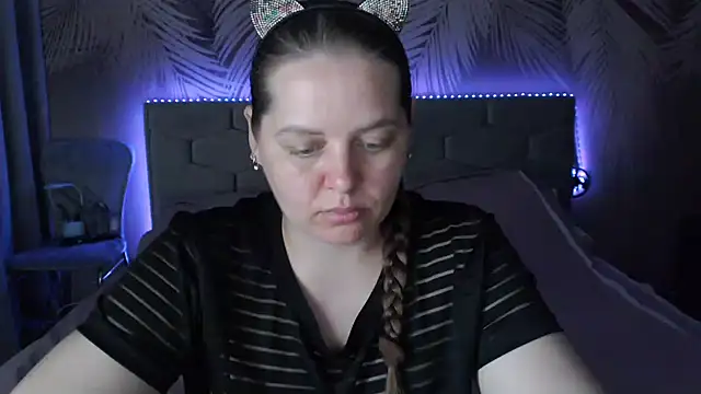 Snapshot of uliastar chatting on 22, 6, 2026 uliastar online show from 22, 6, 2026