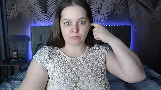 uliastar online show from 4, 3, 2025