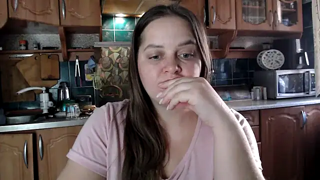 uliastar online show from 28, 9, 2025