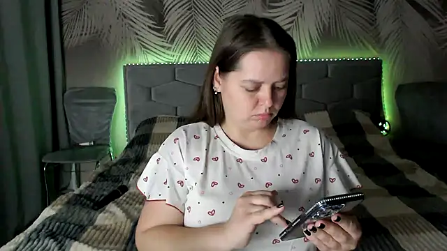 uliastar online show from 4, 10, 2025