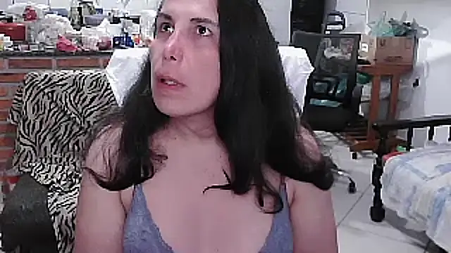 LauraVicttoria361215 online show from 22, 10, 2025