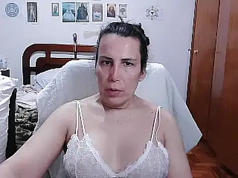 LauraVicttoria361215 online show from 8, 3, 2025