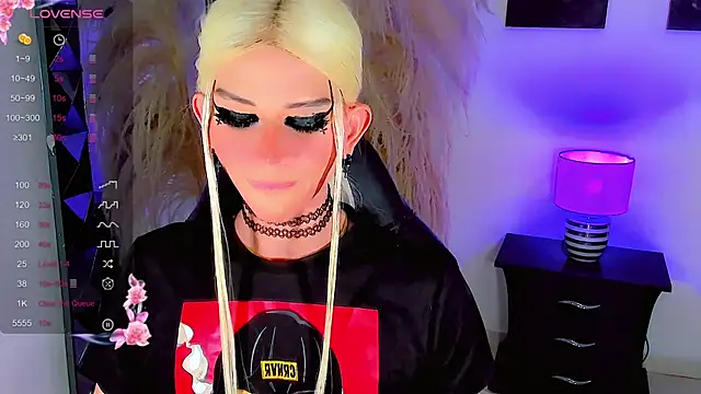 harrleyhott21 online show from 19, 2, 2025