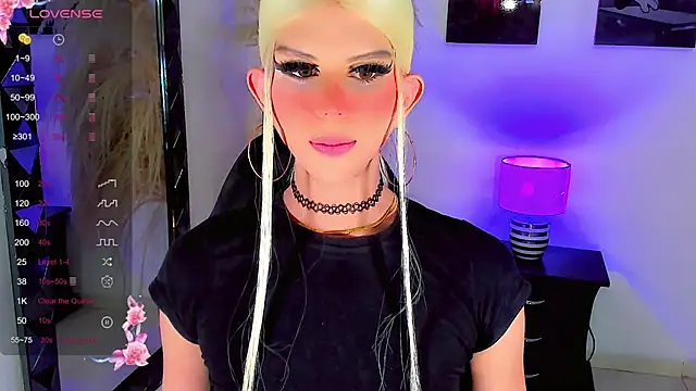 harrleyhott21 online show from 18, 2, 2025