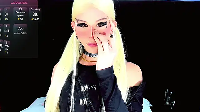 harrleyhott21 online show from 17, 3, 2025