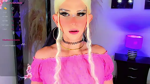 harrleyhott21 online show from 15, 2, 2025