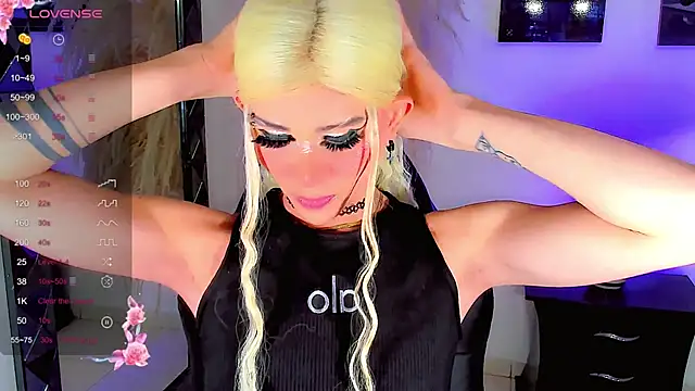 harrleyhott21 online show from 16, 2, 2025