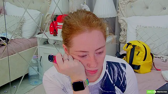 TinaBrook online show from 18, 9, 2025