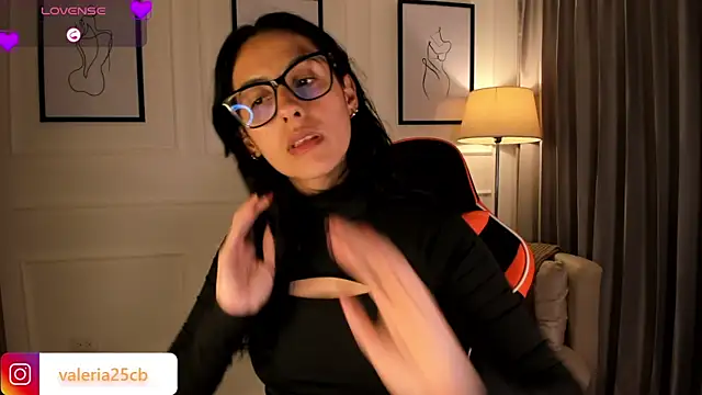 valeriia25  online show from 22, 2, 2025