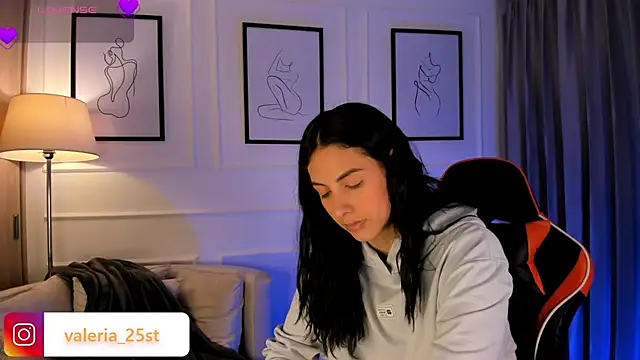 valeriia25  online show from 12, 3, 2025