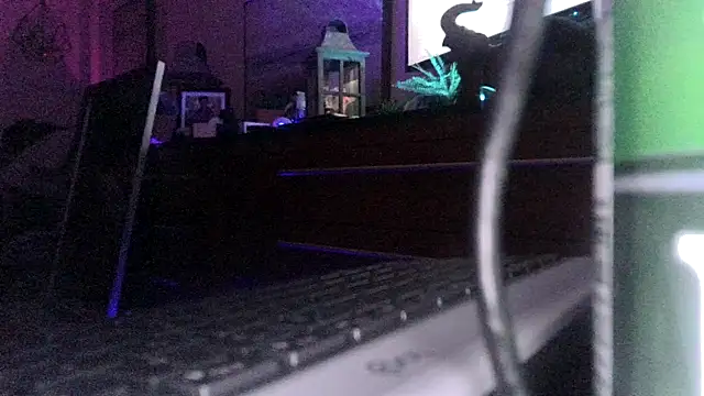 hotplombier online show from 7, 3, 2026