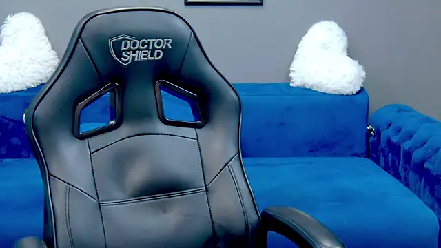 Katewalker  online show from 6, 3, 2025