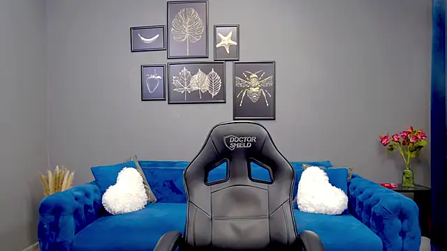 Katewalker  online show from 7, 3, 2025