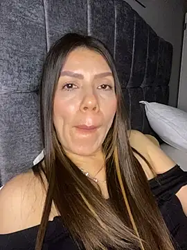 martina contreras online show from 4, 3, 2026