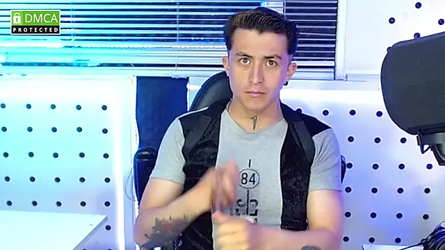 Darko0717 online show from 10, 10, 2025