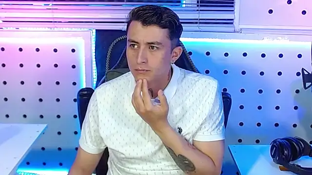 Darko0717 online show from 27, 10, 2025