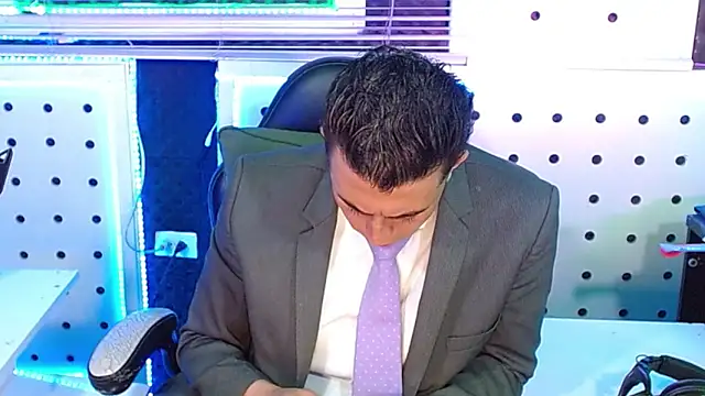 Darko0717 online show from 16, 12, 2025