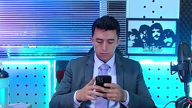 Snapshot of Darko0717 chatting on 16, 6, 2026 Darko0717 online show from 16, 6, 2026