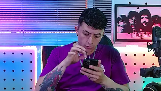 Snapshot of Darko0717 chatting on 14, 7, 2026 Darko0717 online show from 14, 7, 2026